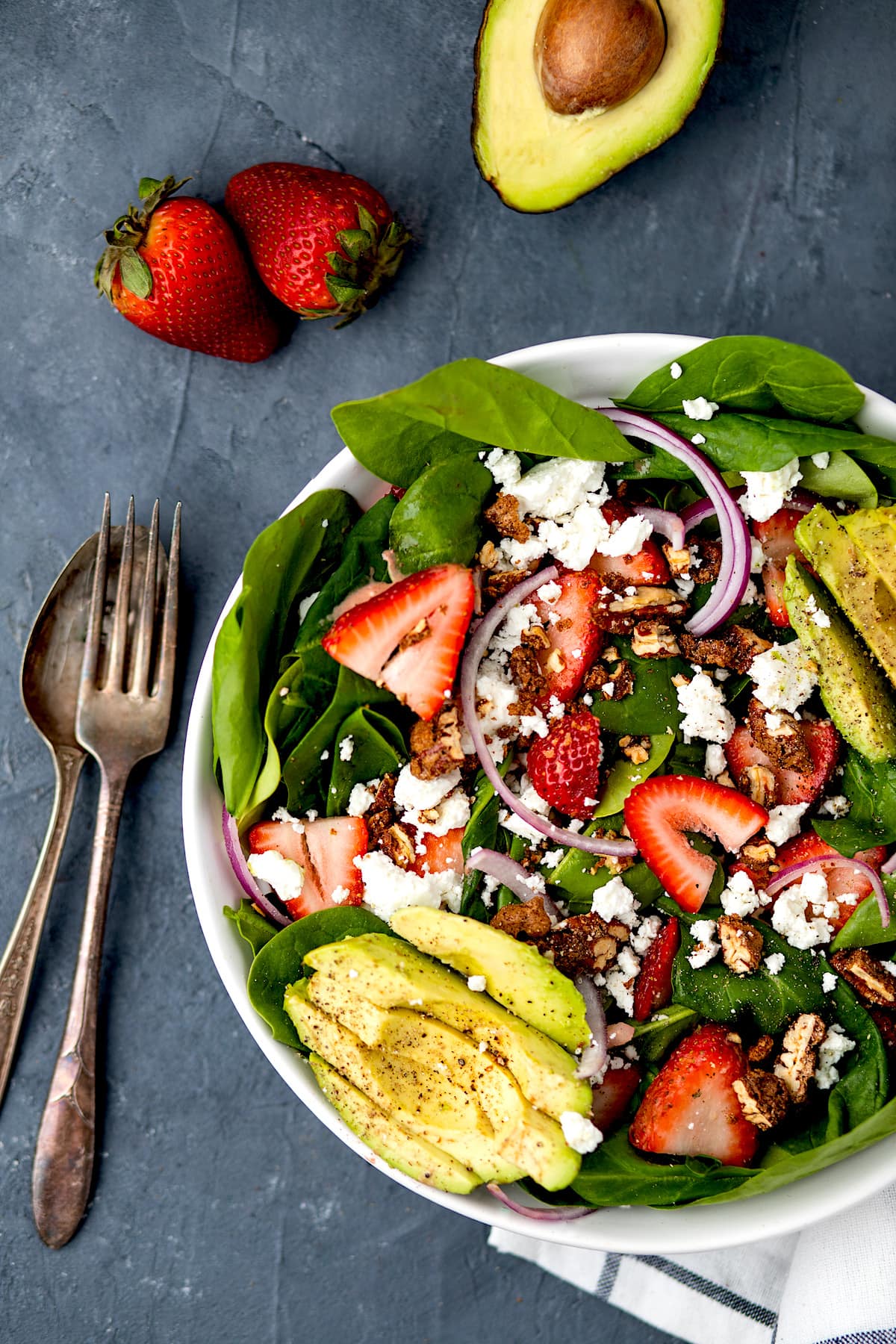 Strawberry Spinach Salad with Strawberry Dressing Image