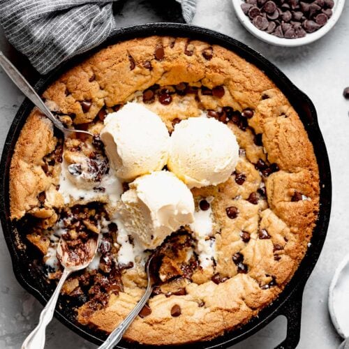 Chocolate Chip Skillet Cookie Pizookie - Upstate Ramblings