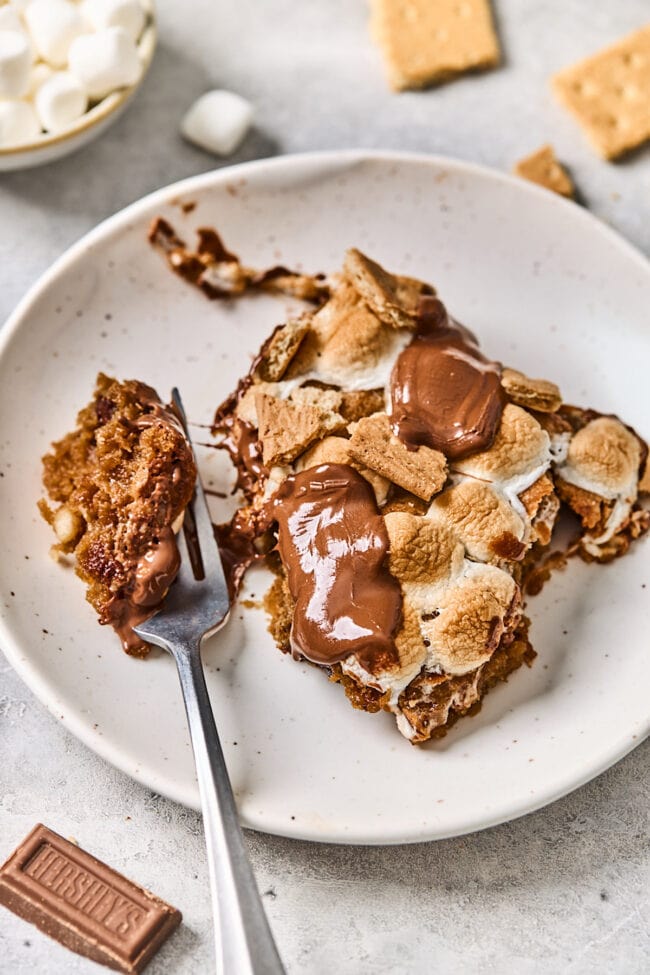 s'mores skillet cookie on plate