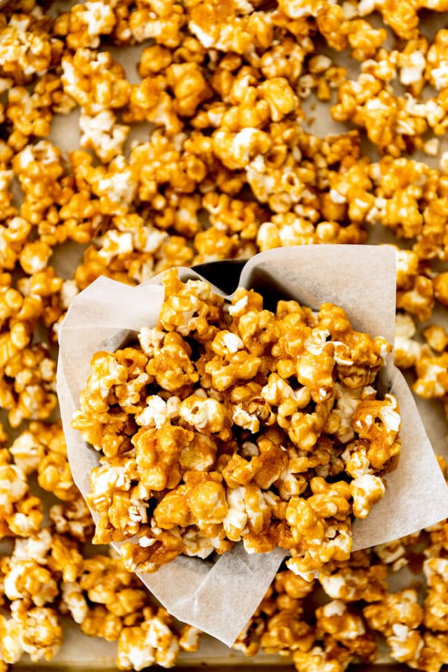 easy baked caramel corn