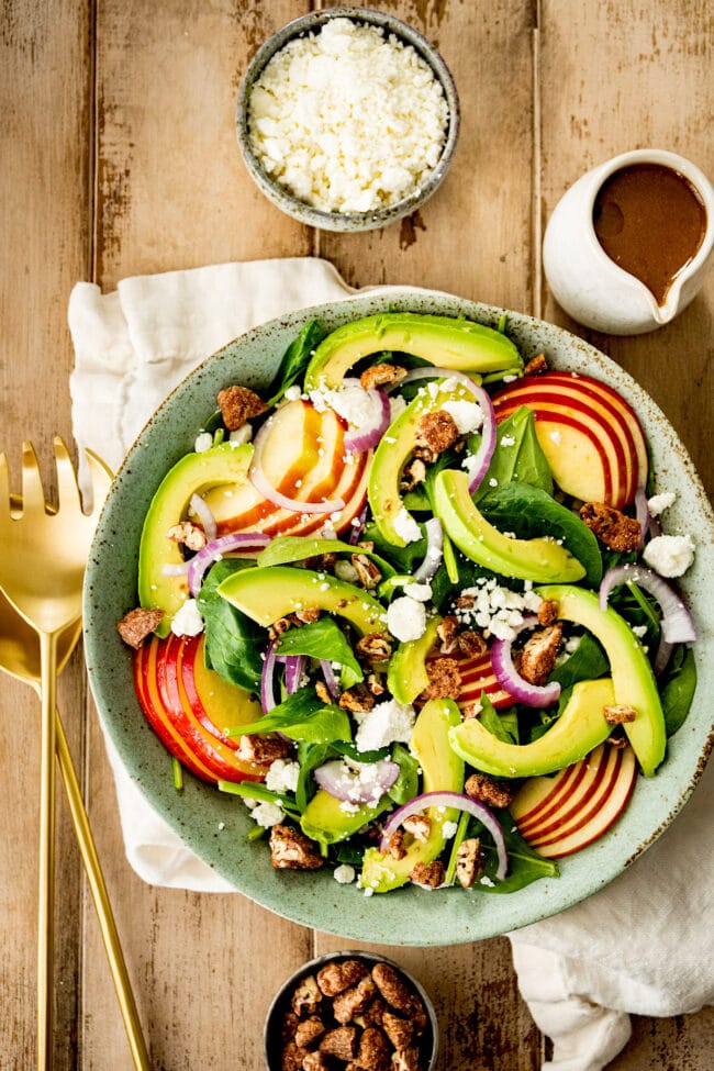 10 deliciously easy make-at-home salad bowls