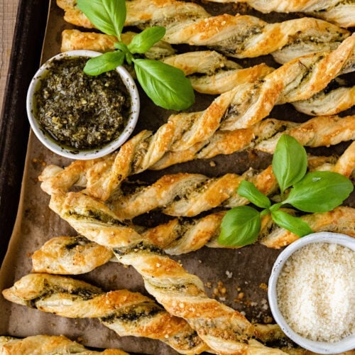韓国人気 COMD APPETIZER BAG PASTRY BASIL PESTO poster.jpg?width=1280