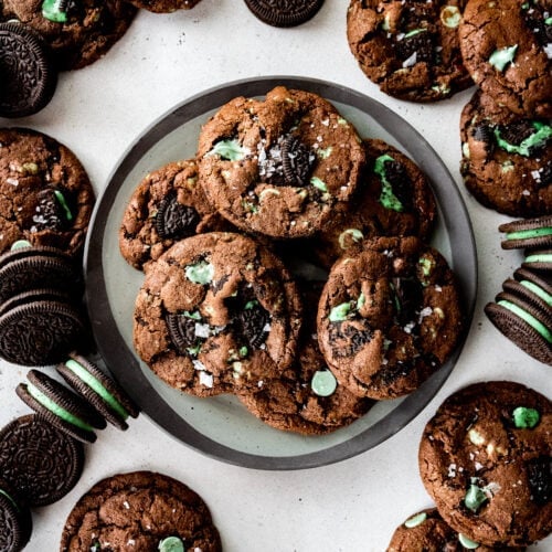 Mint M&M Oreo Cookies {Quick + Tasty}