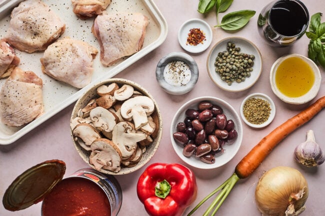 ingredients to make chicken cacciatore.