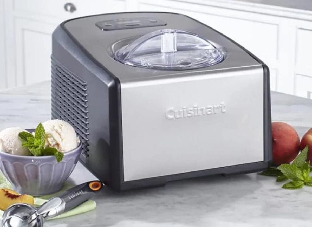 KitchenAid Ice Cream Attachment vs. Cuisinart Ice Cream Maker - Black Girls  Who Brunch