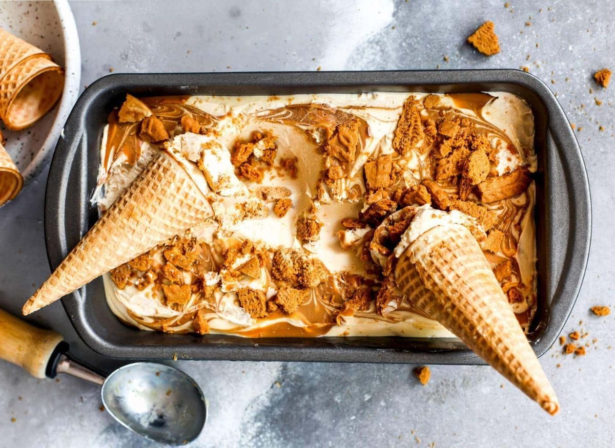 ice cream in pan with cones. 
