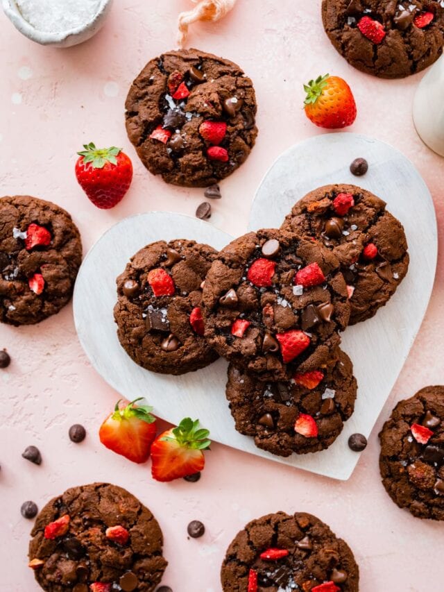 Strawberry Chocolate Cookies