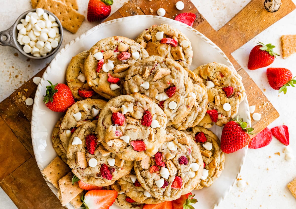 strawberry cheesecake cookies on plate. 