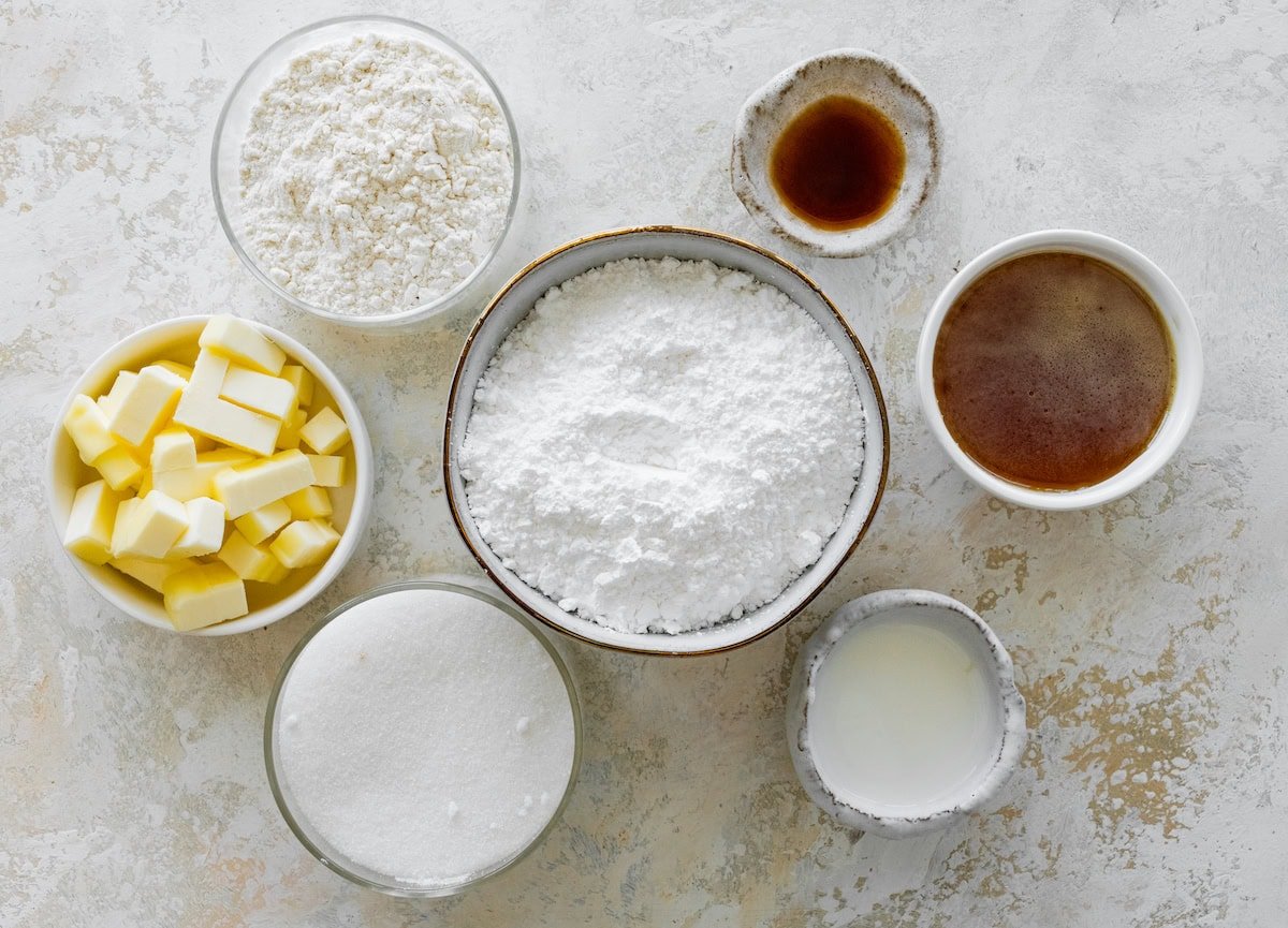ingredients to make the streusel topping and honey glaze for peach ricotta cake. 
