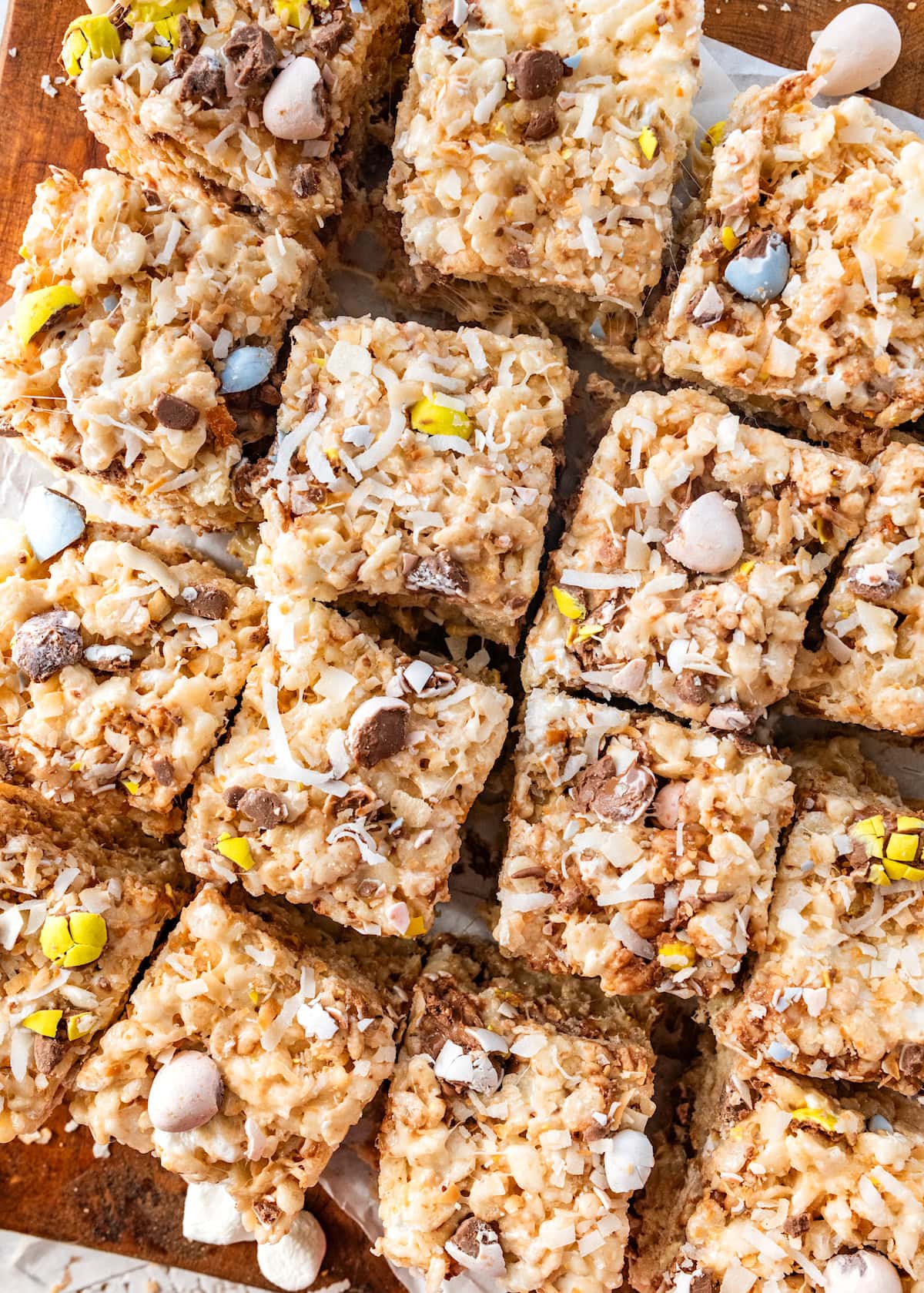 close up of Cadbury egg rice krispie treats.